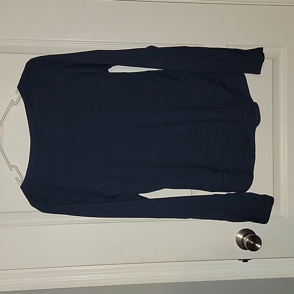 The Nike Tee Women's Size Small Long Sleeve Shirt New w/out Tags! - Picture 3 of 3